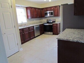 2948a Candlelight Way in Lexington, KY - Building Photo - Building Photo