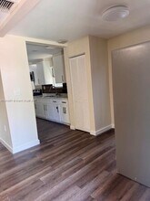 1958 Thomas St in Hollywood, FL - Building Photo - Building Photo