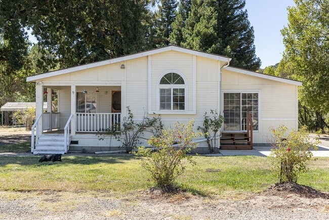 1285 Henry Rd in Napa, CA - Building Photo - Building Photo