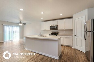 4061 Firestone Way in Shelbyville, KY - Foto de edificio - Building Photo