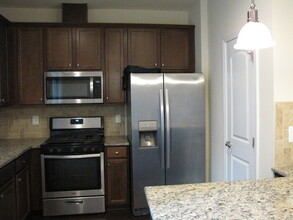 74 Pocono Dr in Durham, NC - Building Photo - Building Photo