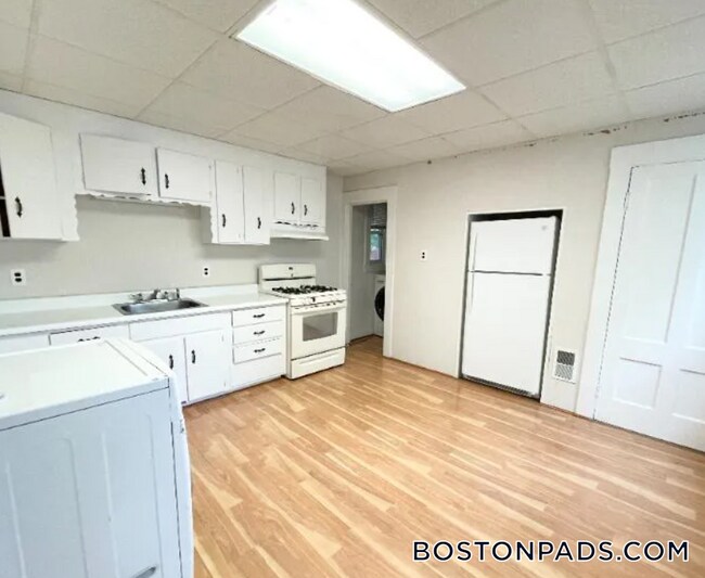 122 Buttonwood St in Boston, MA - Building Photo - Building Photo