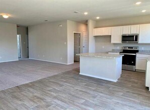 915 Hurstwood Dr in Van Alstyne, TX - Building Photo - Building Photo
