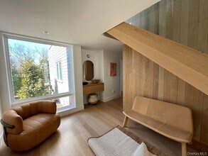 495 N Parish Dr in Southold, NY - Building Photo - Building Photo