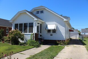 7532 27th Ave in Kenosha, WI - Building Photo