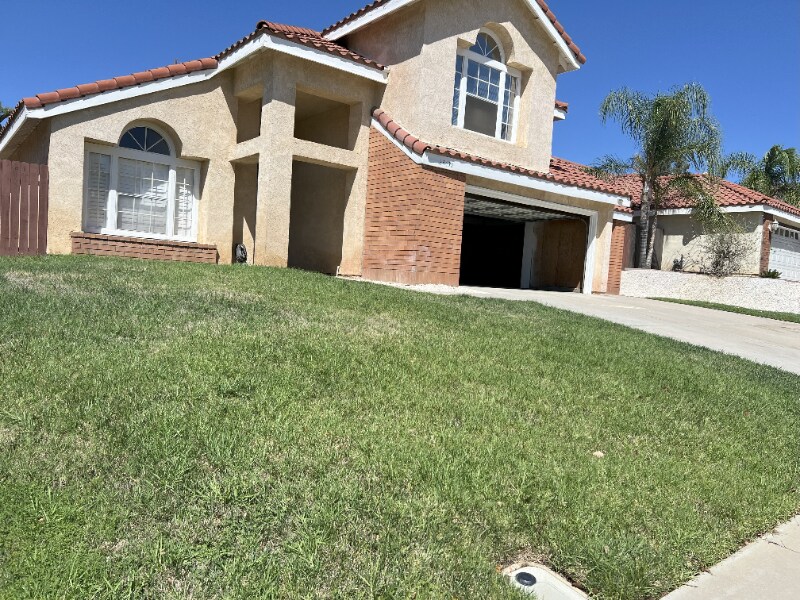24430 Robinwood Dr in Moreno Valley, CA - Building Photo