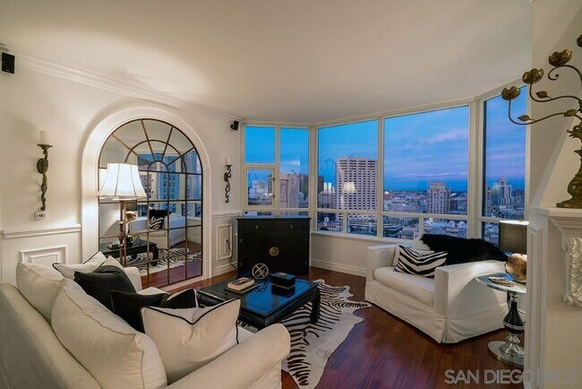 700 W Harbor Dr-Unit -2102 in San Diego, CA - Building Photo - Building Photo