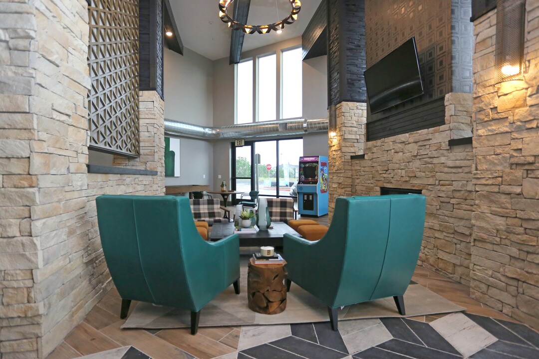 One330 in Colorado Springs, CO - Building Photo