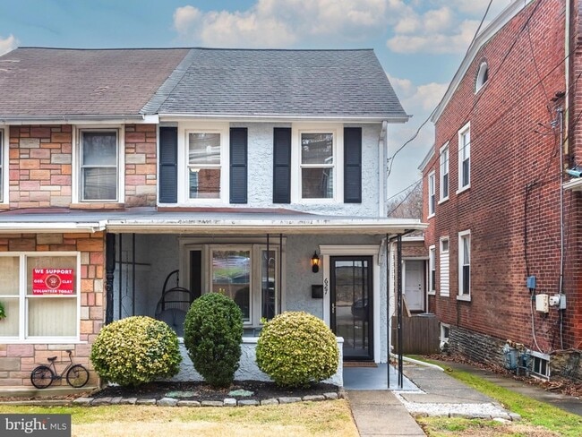 property at 627 Ford St