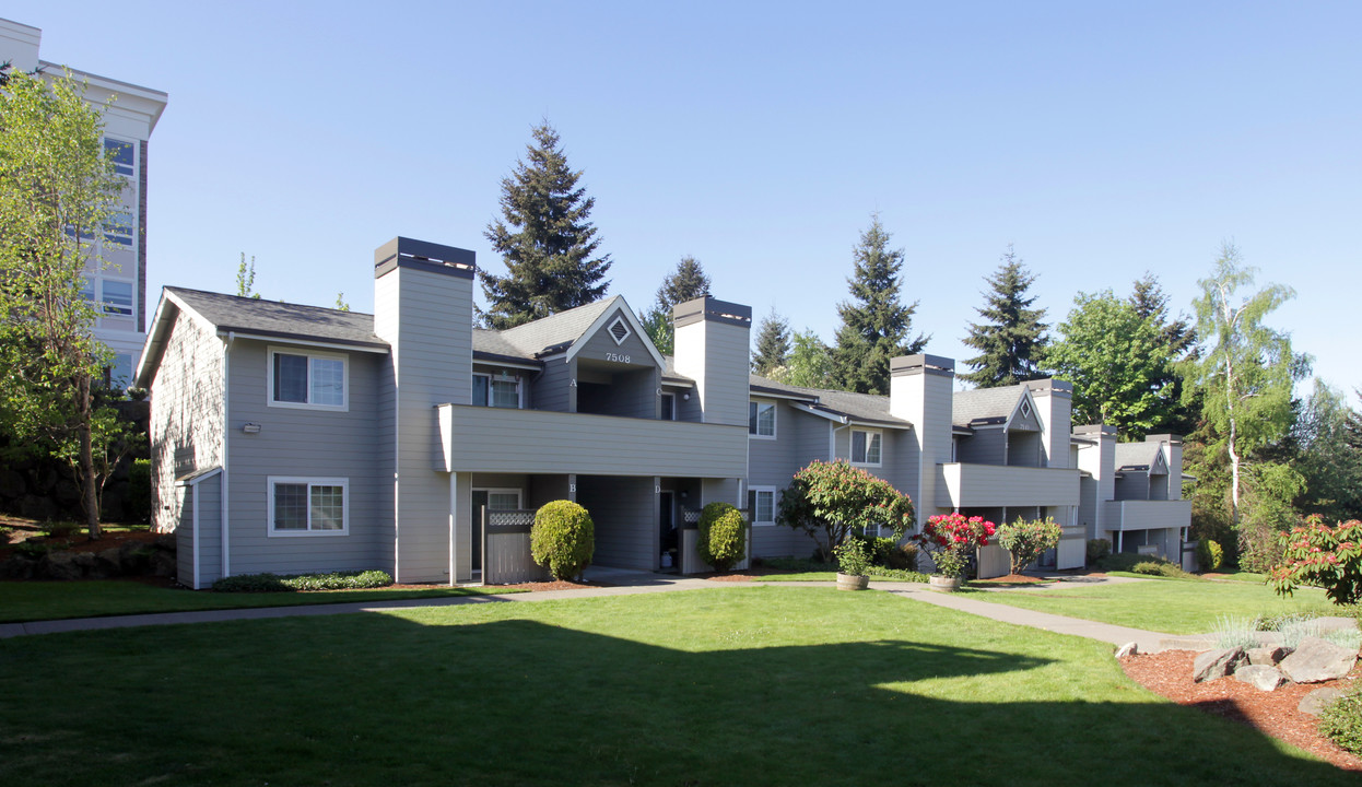 Monte Vista Apartments in University Place, WA - Building Photo