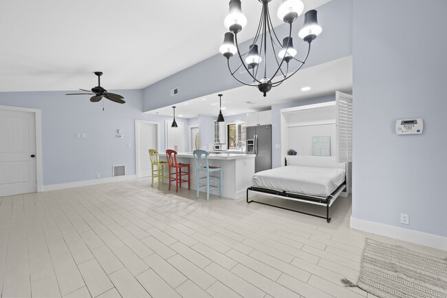 3937 Arelia Dr N in Delray Beach, FL - Foto de edificio - Building Photo