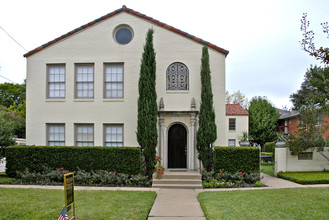 Palm Court Apartments in University Park, TX - Building Photo - Building Photo