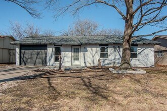 1913 Fairfield Dr in Plano, TX - Building Photo - Building Photo