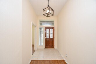 1811 Standing Oak Ct in Richmond, TX - Building Photo - Building Photo