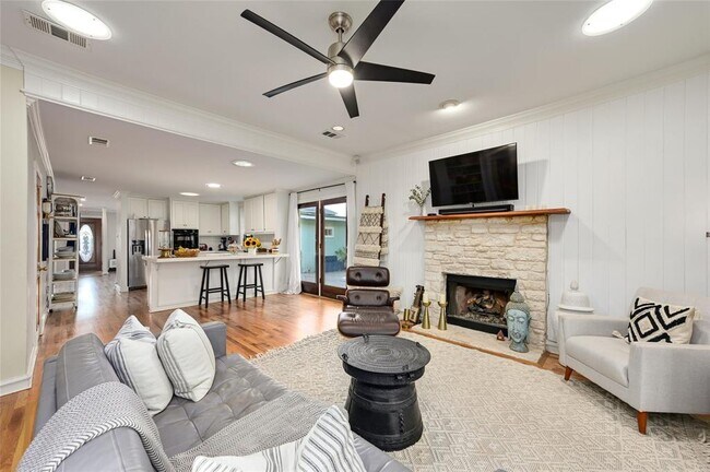 4006 Lewis Ln in Austin, TX - Building Photo - Building Photo