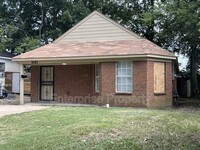 3131 Faxon Ave in Memphis, TN - Foto de edificio - Building Photo