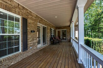 111 Waynoka Ln in Loudon, TN - Building Photo - Building Photo