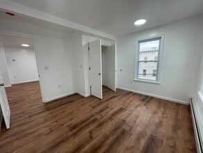 167 3rd St, Unit 2 in Elizabeth, NJ - Building Photo - Building Photo