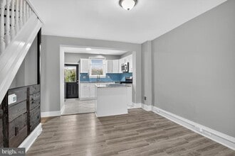 116 McClellan St in Philadelphia, PA - Building Photo - Building Photo