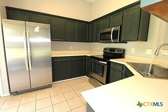 307 E Hogan Dr in Copperas Cove, TX - Building Photo - Building Photo