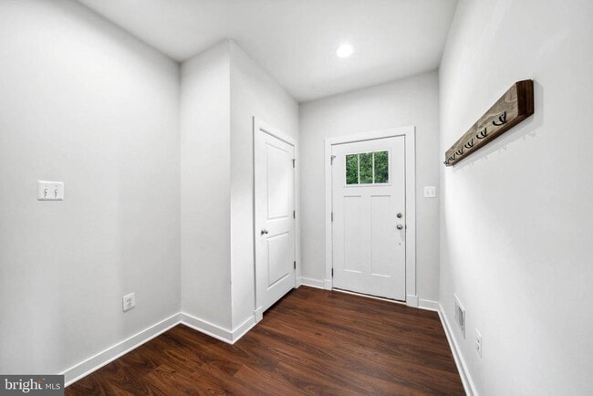 817 Badger Ave in Frederick, MD - Building Photo - Building Photo