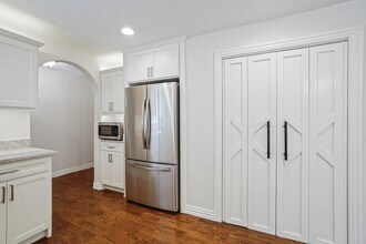 122 Hollywood Ave in Dallas, TX - Building Photo - Building Photo