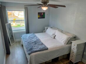 13535 Boca Ciega Ave, Unit 4 in Madeira Beach, FL - Building Photo - Building Photo