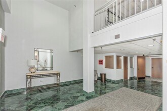 26101 Village Ln in Beachwood, OH - Building Photo - Building Photo