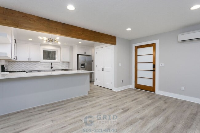 property at 2537 SE 35th Pl