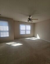 3712 Summer Sage Ct, Unit Summer Sage in Champaign, IL - Foto de edificio - Building Photo