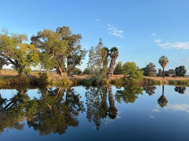 property at 4790 Discovery Point