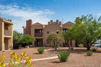 Desert Pointe photo'