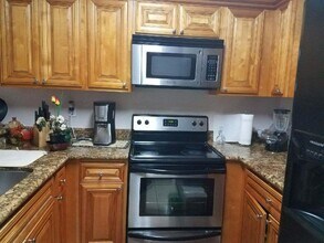 1581 Windorah Way in Royal Palm Beach, FL - Building Photo - Building Photo