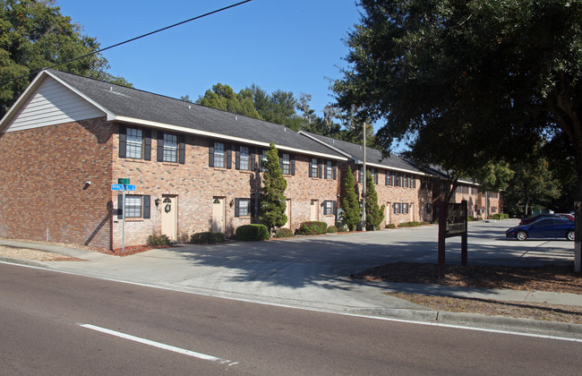 Kings Oaks Town Houses