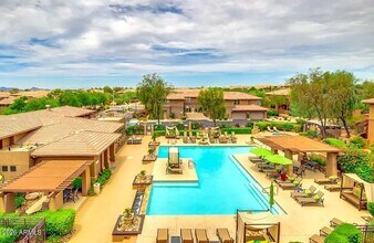 19777 N 76th St, Unit 2133 in Scottsdale, AZ - Foto de edificio - Building Photo