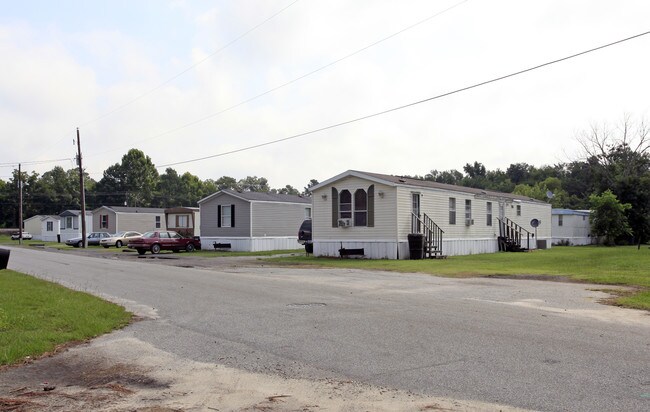 201 Mcclure St in St. George, SC - Building Photo - Building Photo