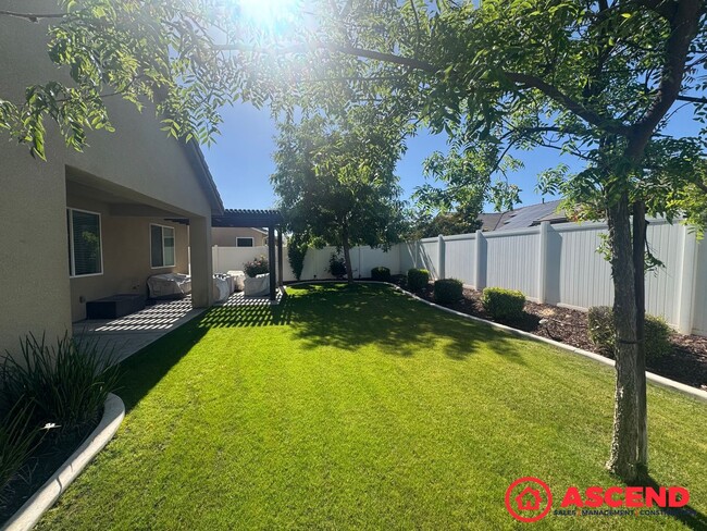 14502 Beach Aster Dr in Bakersfield, CA - Building Photo - Building Photo