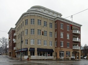 Michigan Terrace in Cincinnati, OH - Building Photo - Building Photo