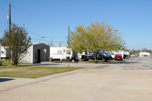 Willow Creek Rv Park Apartments