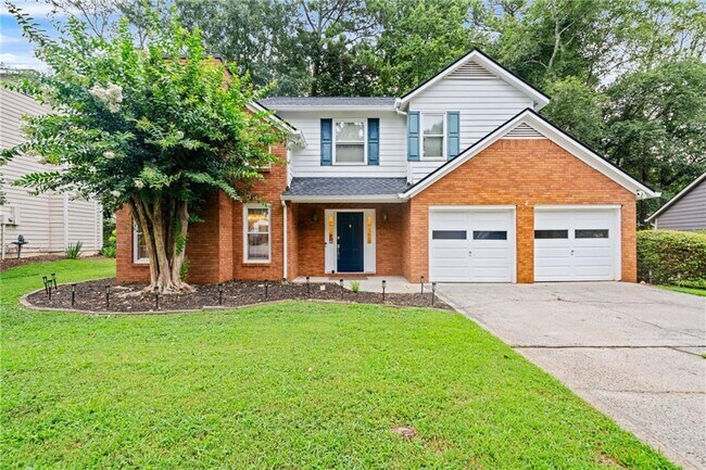 10965 Pinehigh Dr in Alpharetta, GA - Foto de edificio - Building Photo