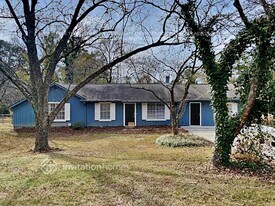 1009 Monopoly Dr in Lawrenceville, GA - Building Photo