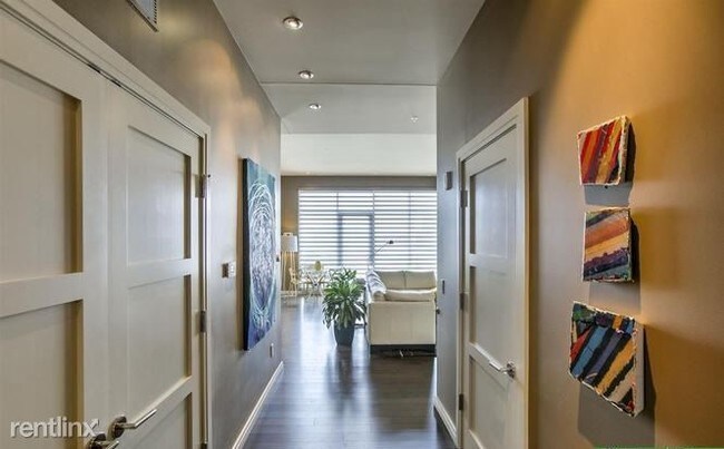 200 S 31st Ave-Unit -Apt 4800 in Omaha, NE - Building Photo - Building Photo