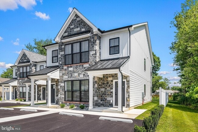 13 Arbutus Ave in New Castle, DE - Building Photo - Building Photo
