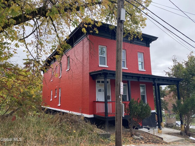 13 Kimball St in Amsterdam, NY - Building Photo - Building Photo