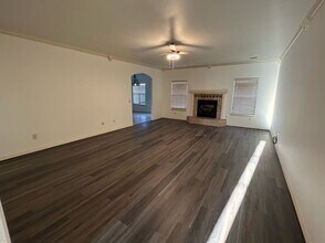 1909 SW Elington St in Bentonville, AR - Building Photo - Building Photo