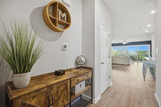 904 View Dr in Andice, TX - Building Photo - Building Photo