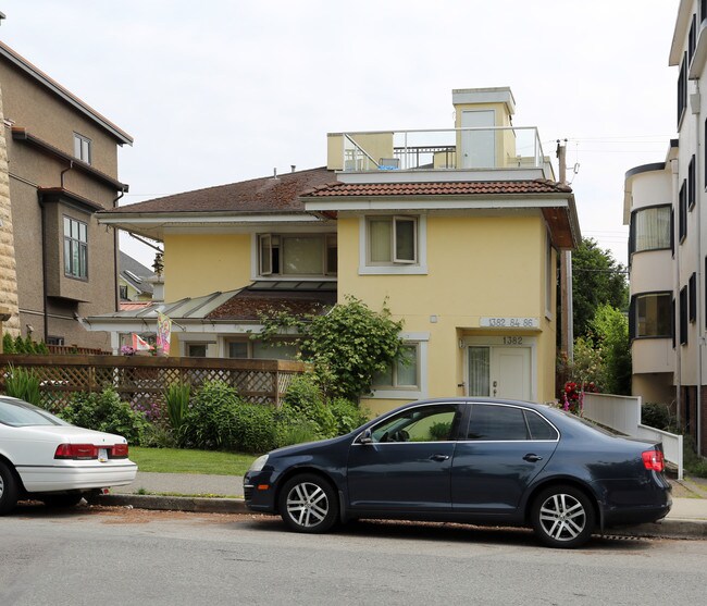 1382-1386 Arbutus St in Vancouver, BC - Building Photo - Primary Photo