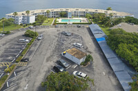 Biscayne Sea Club in North Bay Village, FL - Building Photo - Building Photo