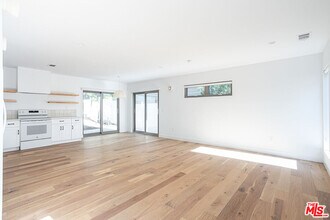 368-364 N Ave 53 in Los Angeles, CA - Building Photo - Building Photo
