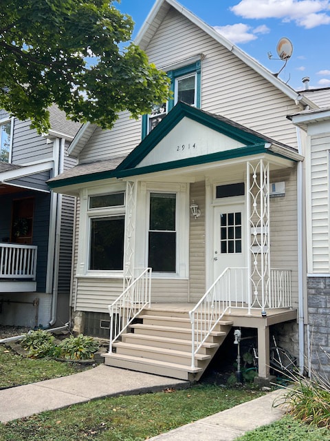 property at 2914 N Richmond St